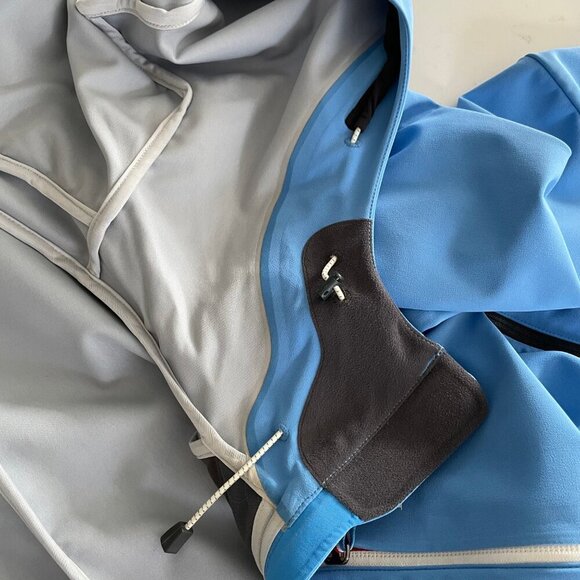 Peak Performance Windstopper Soft Shell Blacklight Hooded Fitted Jacket Blue S - Picture 15 of 16